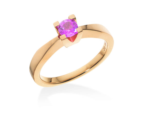 Kleopatra Jubilæum 14 Karat Guld Ring fra Scrouples med Pink Safir